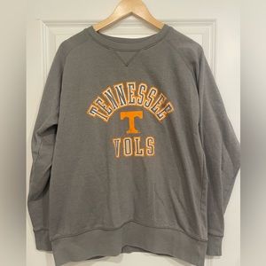Used Women’s Medium University of Tennessee Sweatshirt